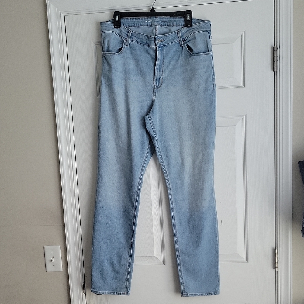 Old Navy Women's High Rise Wow Straight Jeans